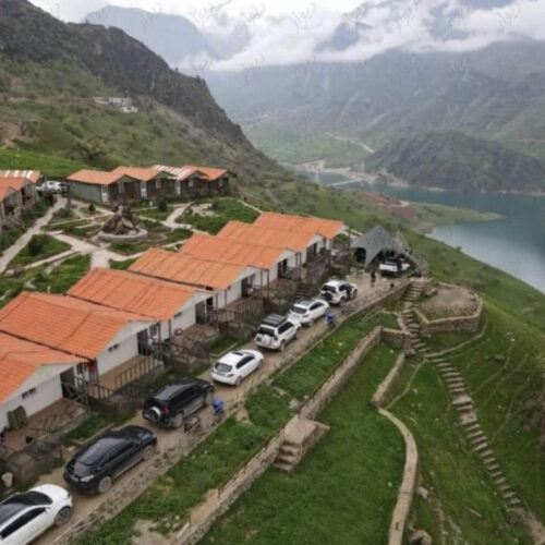۵۰۰مترزمین مسکونی زراس باسند و پروانه فول امکانات