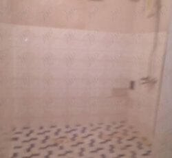 فروش خانه در منیوحى با لوازم