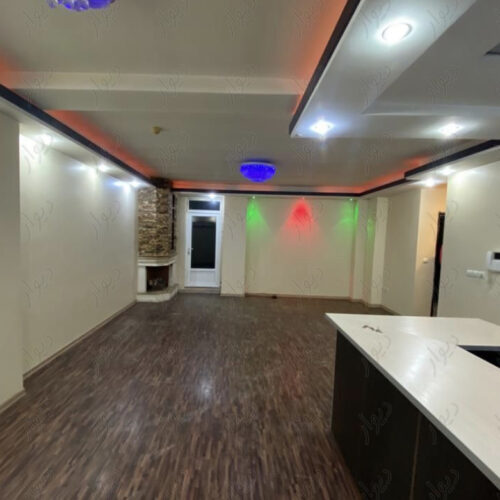 اپارتمان ۱۰۰متری نبش دی