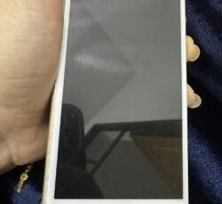 اپل iPhone 6s با حافظهٔ ۶۴ گیگابایت