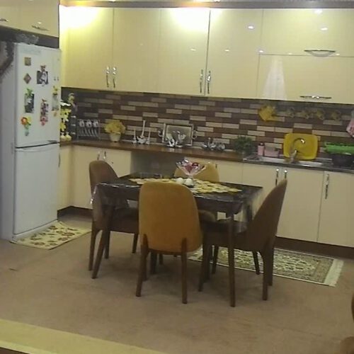 فروش یک واحد حیات مجزا طبقه بالا بسیار شیک