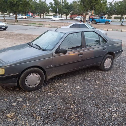 پژو 2000