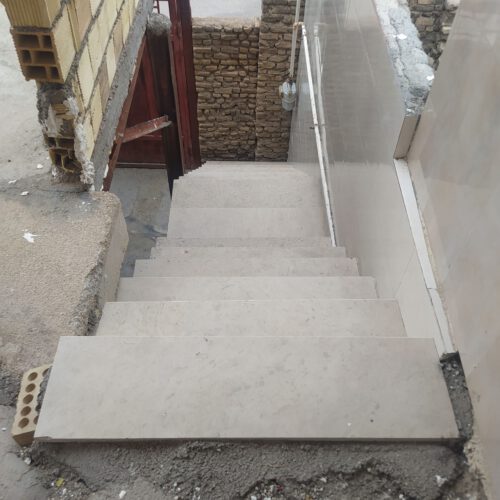 خانه مسکونی دوطبقه