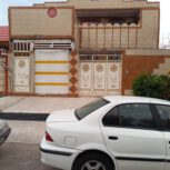 یک باب خانه ویلایی دو طبقه