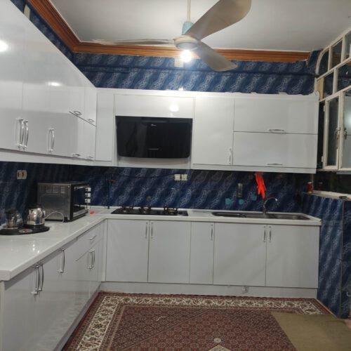 خانه ویلایی همراه با باغ 210 متر