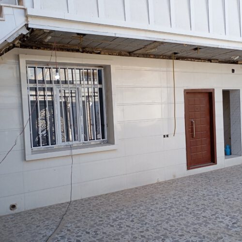 خانه ویلا در فاز 4حجت 8