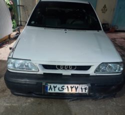 فقط سقف خودرو ضربه خورده به تنه درخت