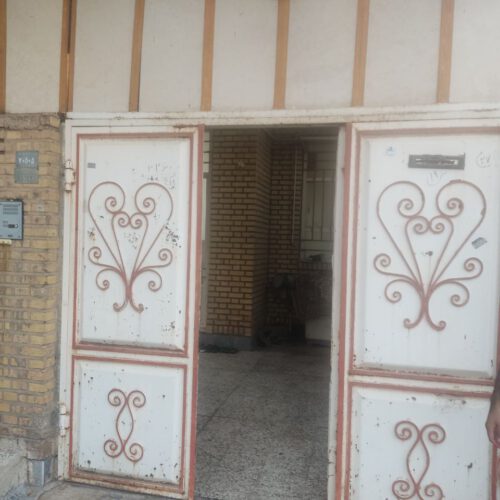 خانه ویلایی زیباشهر132متر خیابان شقایق اصلی