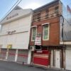 واحد تجاری دارای سه طبقه با د‌وسند تک برگ