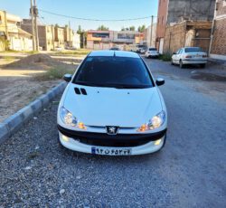 پژو 206 SD V8 فول مدل 93 بسیار تمیز