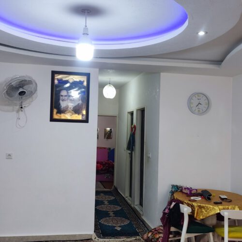 چهار واحده واحد بالا 80 متری تمیز دو خوابه جای تخفیف داره