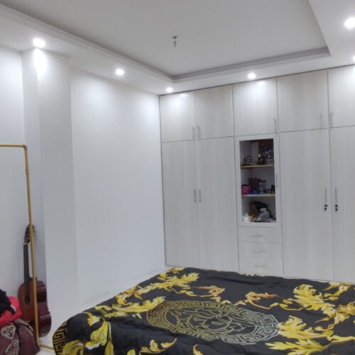 سه خوابه 136 متری تک واحده تراس رو به نما