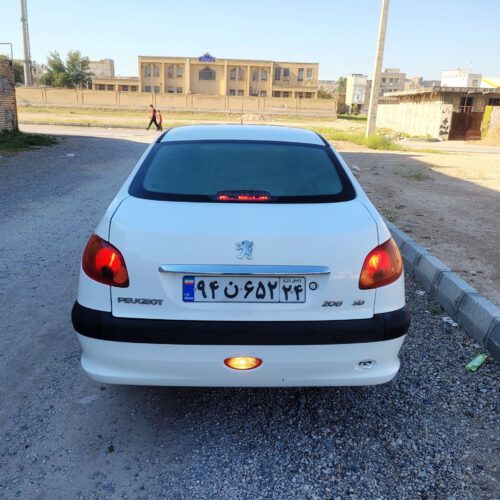 پژو 206 SD V8 فول مدل 93 بسیار تمیز