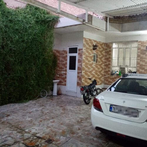 خانه ویلایی مرکز شهر 216متری سند تک برگ