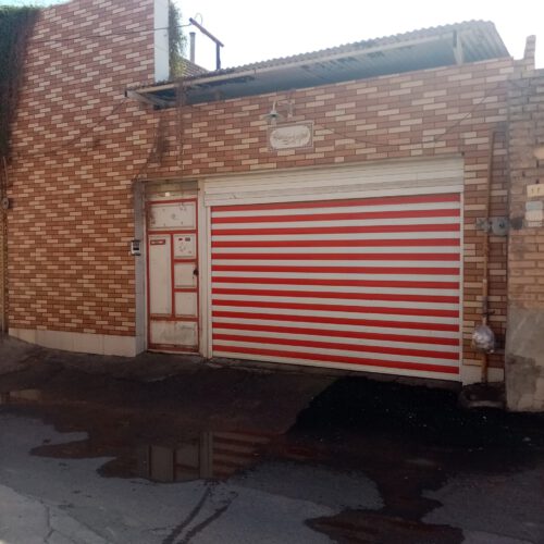 خانه ویلایی مرکز شهر 216متری سند تک برگ