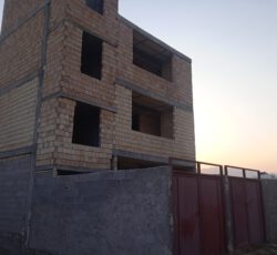 فروش سه طبقه
