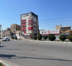 100 متری با موقعیت تجاری اداری