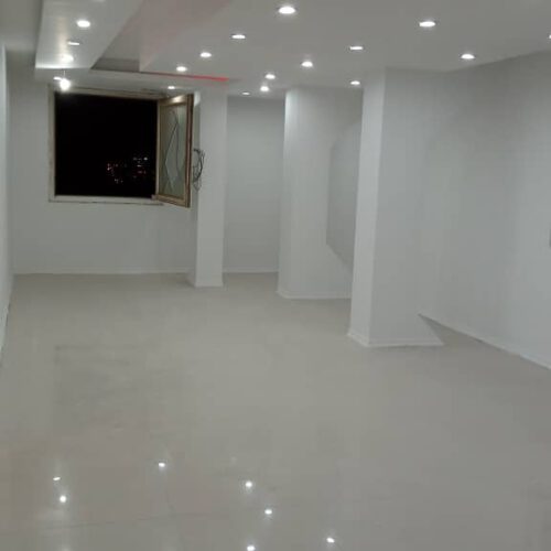 100 متری با موقعیت تجاری اداری