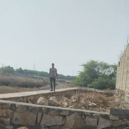 زمین بنیادی مسکونی دارای وام و پروانه ساخت زمین مثنی شده